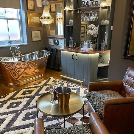 The Barth Room At Cheshire Boutique Barns Нантуич Екстериор снимка