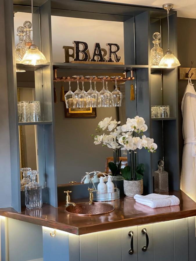 The Barth Room At Cheshire Boutique Barns Нантуич Екстериор снимка