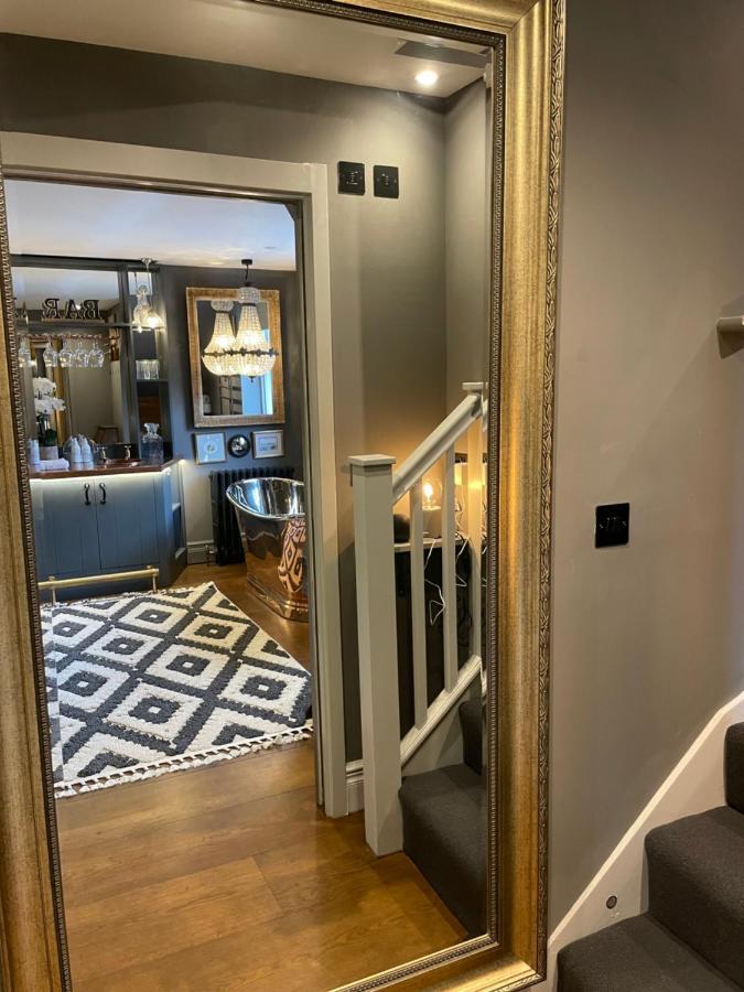 The Barth Room At Cheshire Boutique Barns Нантуич Екстериор снимка