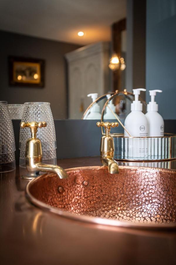 The Barth Room At Cheshire Boutique Barns Нантуич Екстериор снимка