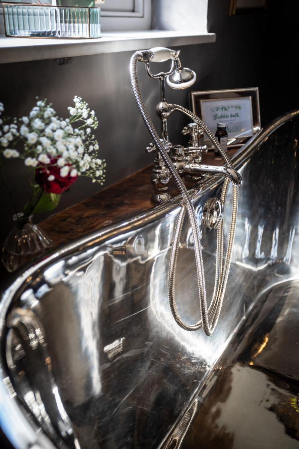 The Barth Room At Cheshire Boutique Barns Нантуич Екстериор снимка
