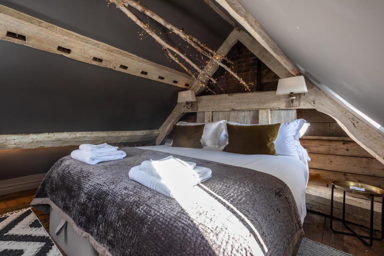 The Barth Room At Cheshire Boutique Barns Нантуич Екстериор снимка